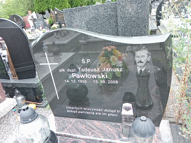 Piotr Pawłowski 1989 Długa Kościelna - Grobonet - Wyszukiwarka osób pochowanych